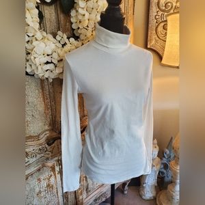 New Forever 21 Ivory Turtleneck Top Size Large